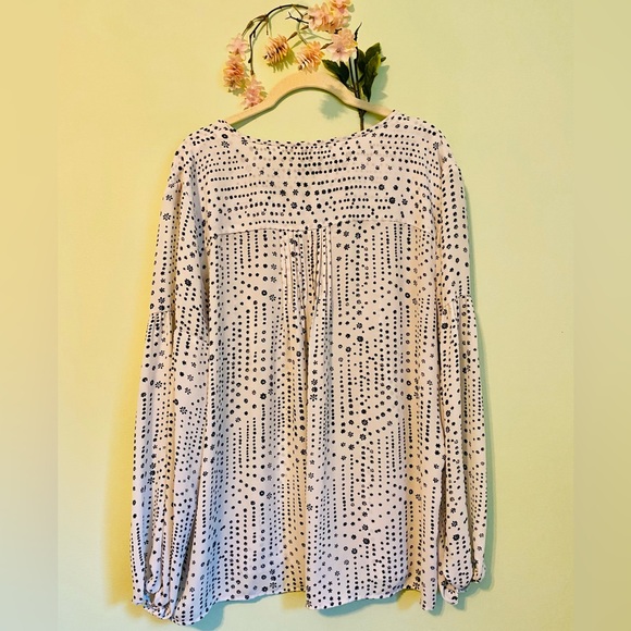 GAP blouse | Boho | white and black long sleeve | western - Picture 9 of 9